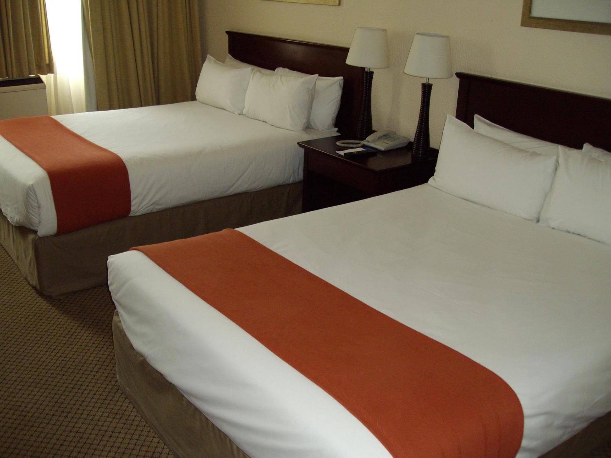Garden Court Or Tambo International Airport Hotel Kempton Park Ngoại thất bức ảnh